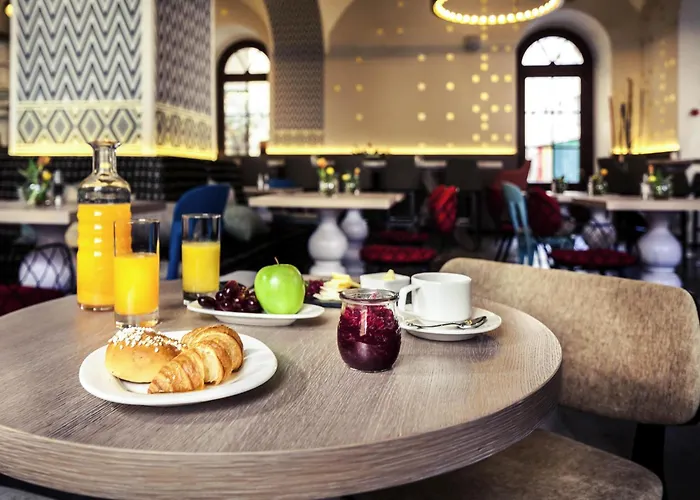 Mercure First 4*