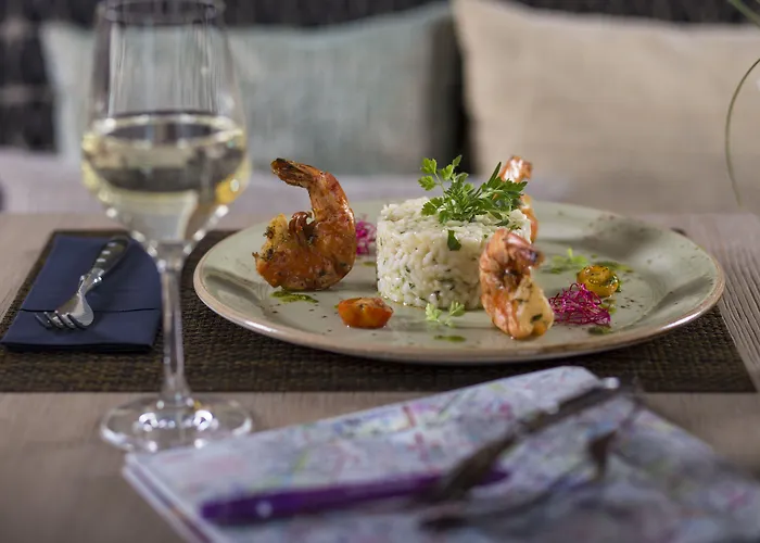 Mercure First Отель Вена